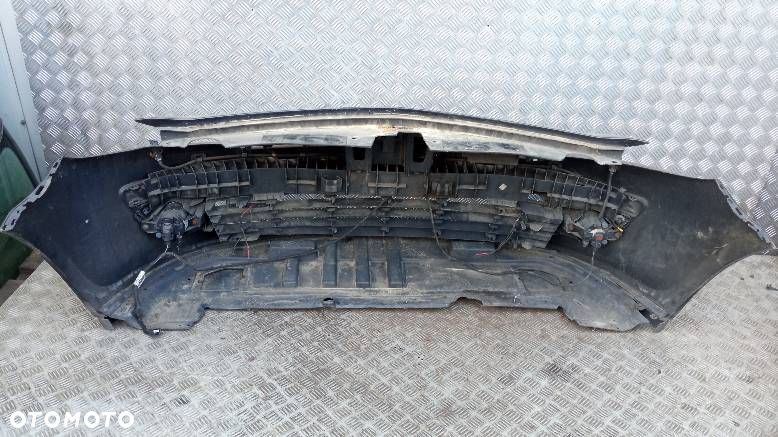ZDERZAK PRZEDNI RENAULT CLIO 3 - 4