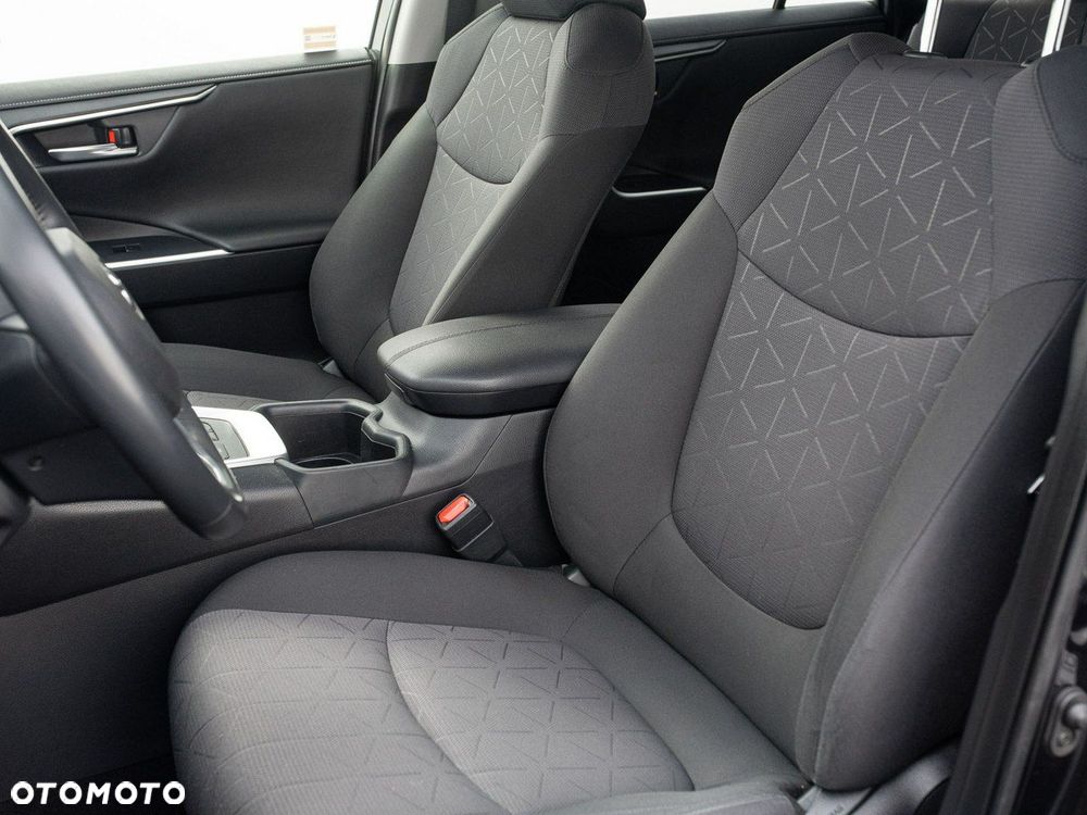Toyota RAV4 - 13
