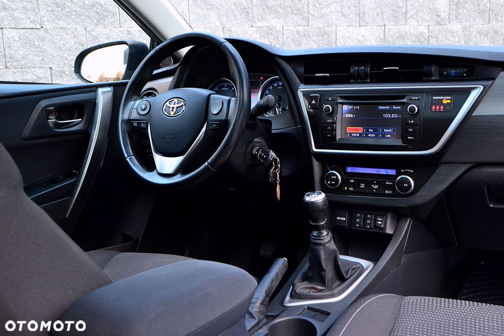 Toyota Auris 1.4 D-4D Premium - 12