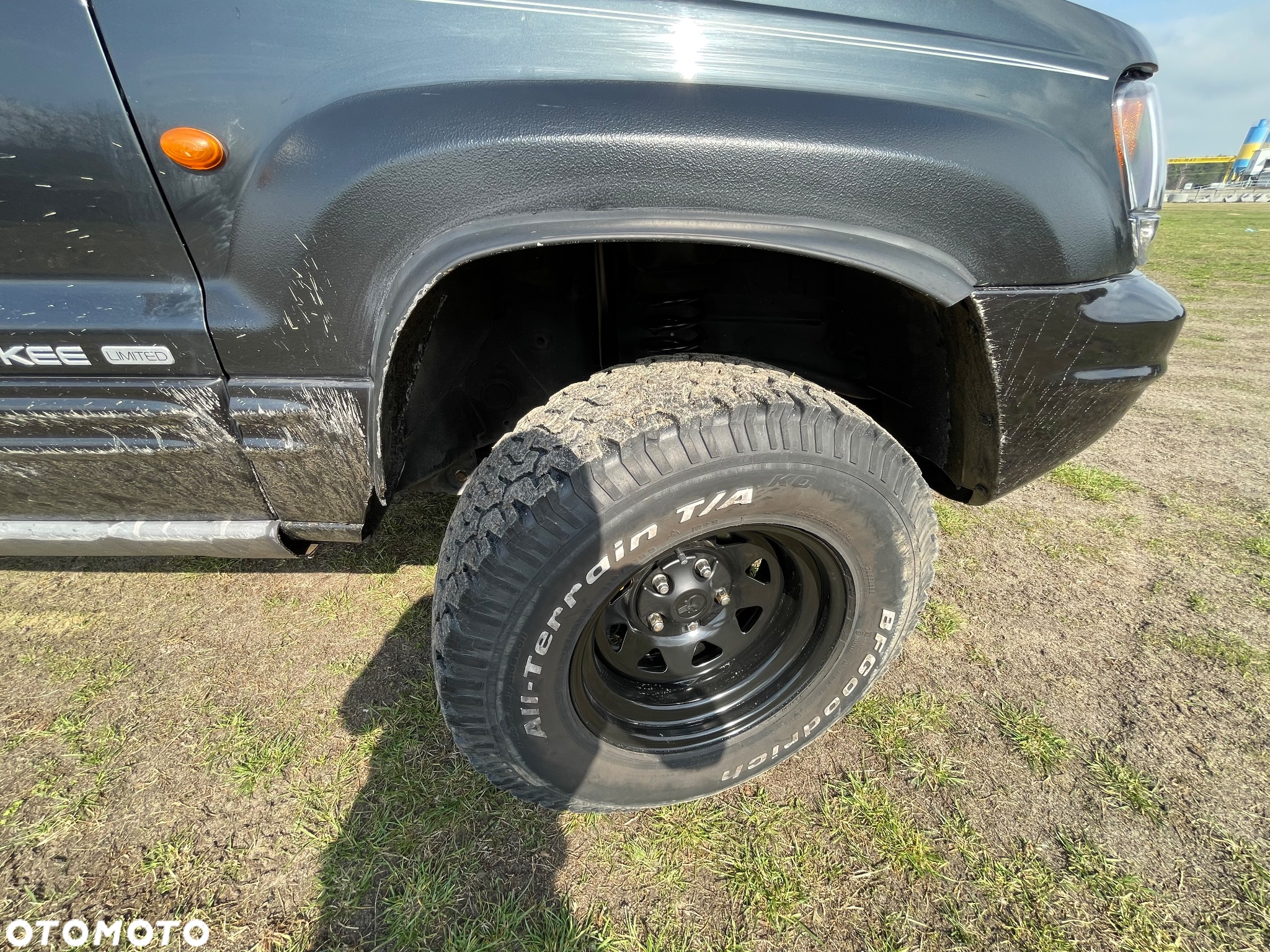 Jeep Grand Cherokee 4.0 Laredo - 30