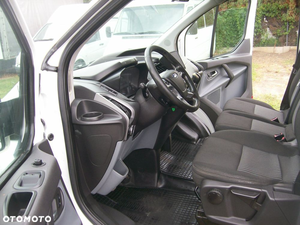 Ford Transit Custom - 9