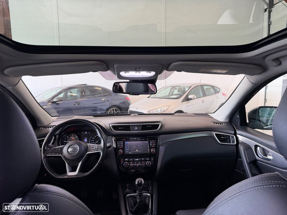 Nissan Qashqai 1.5 dCi N-Connecta J18+Led - 14