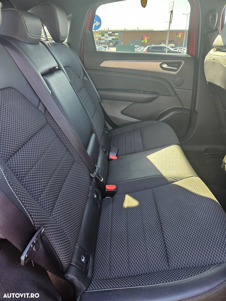 Renault Arkana E-TECH Full 145 Techno - 12