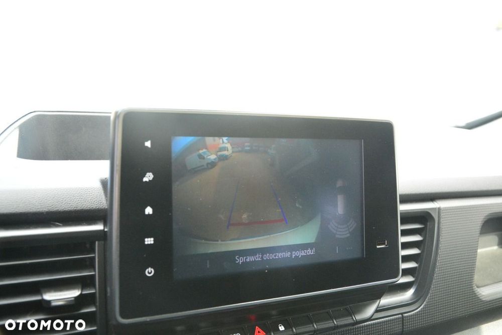 Renault Trafic - 12