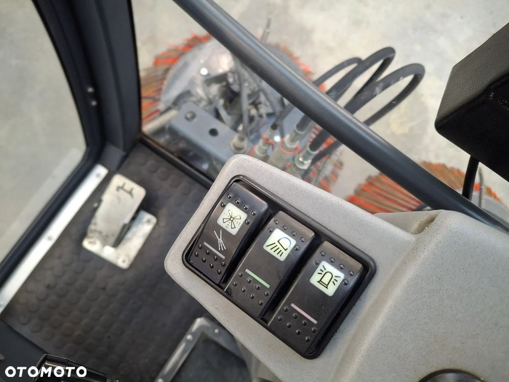 Inny Hako Citymaster 1200 1250 Zamiatarka Silnik Diesel Napęd 4x4 4WD Centralne Smarowanie Kamera Cofania - 17