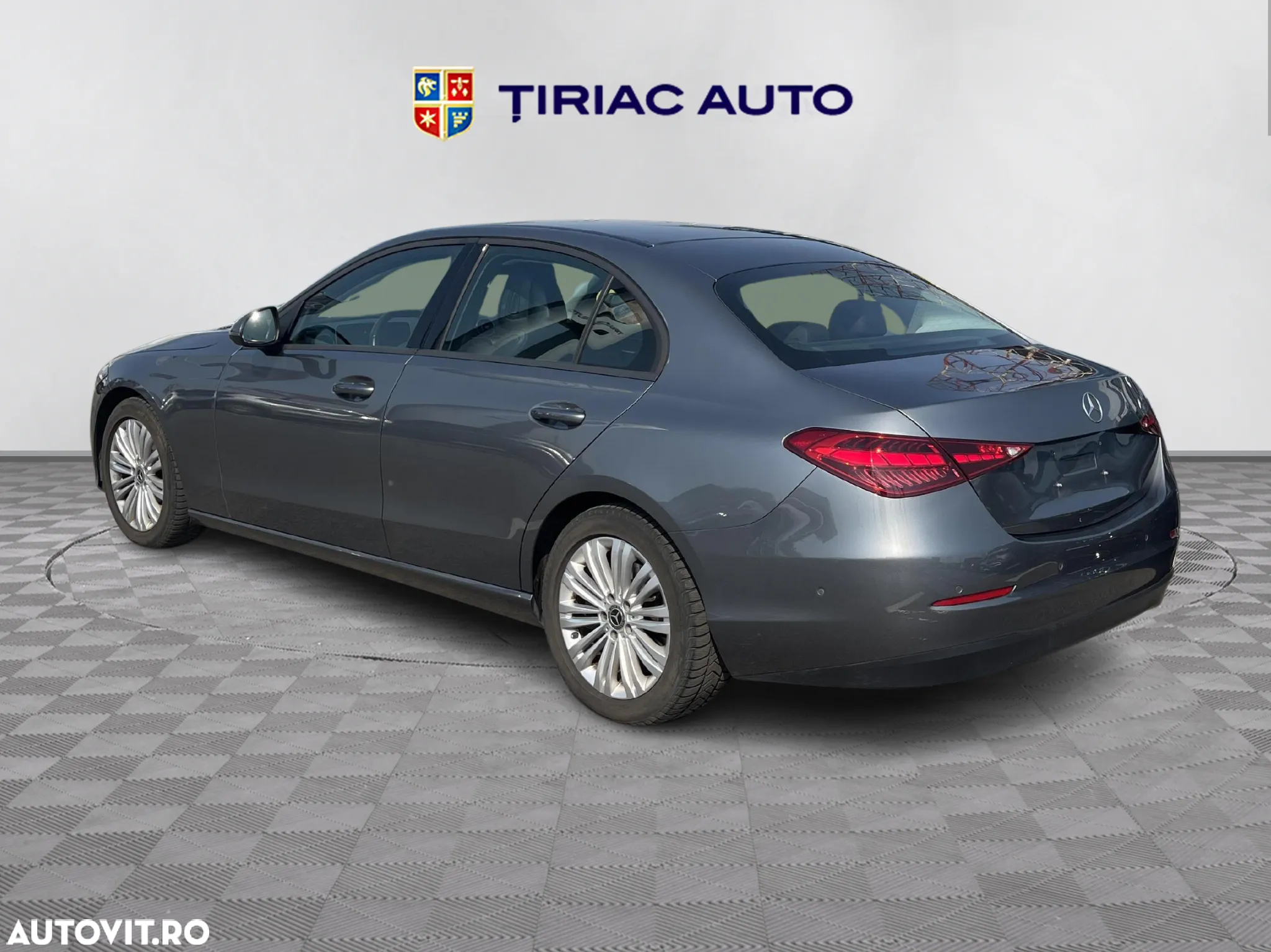 Mercedes-Benz C - 3