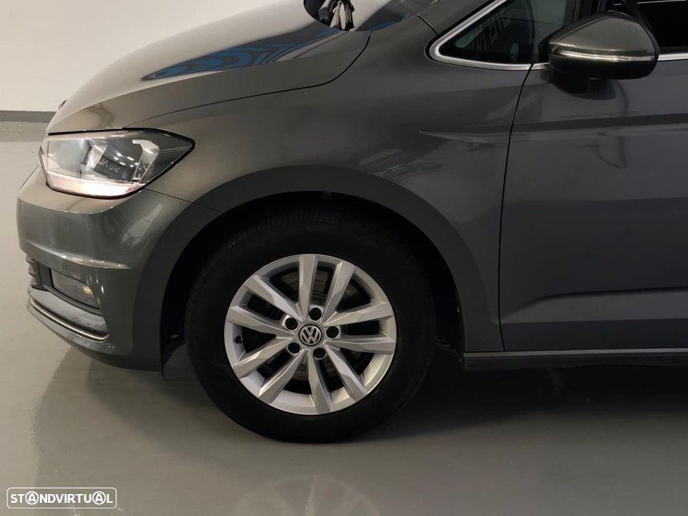 VW Touran 1.6 TDI Highline - 32