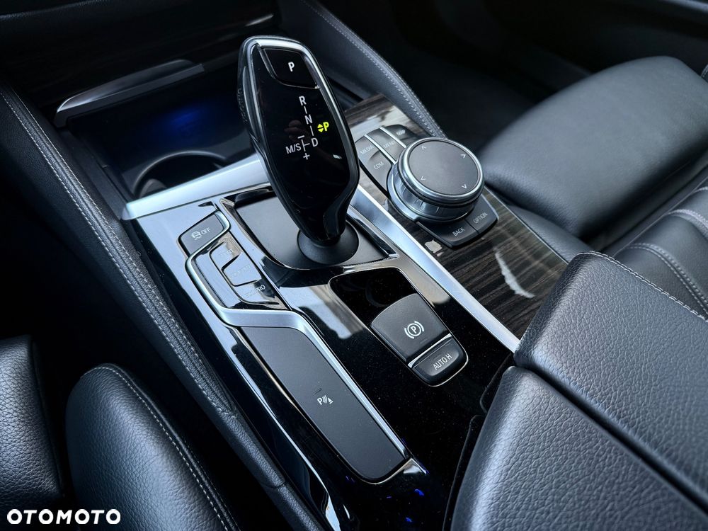 BMW Seria 5 - 31