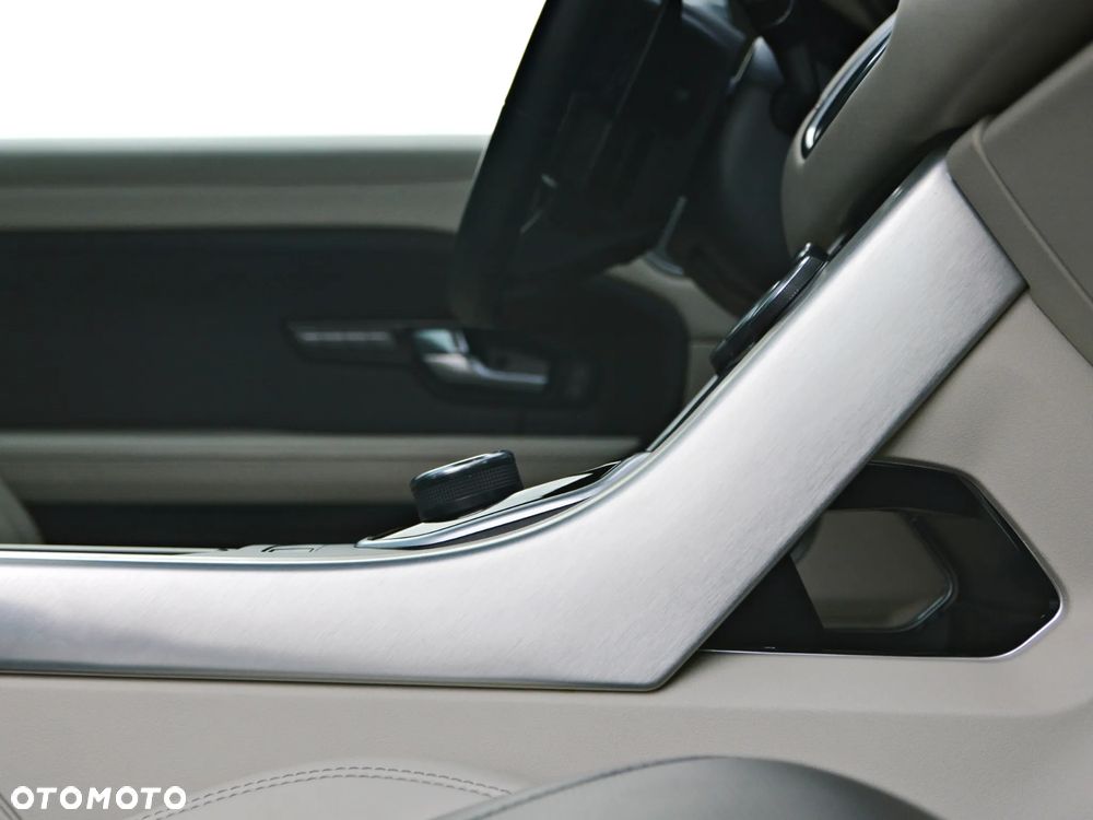 Land Rover Range Rover Evoque 2.0Si4 Autobiography - 29