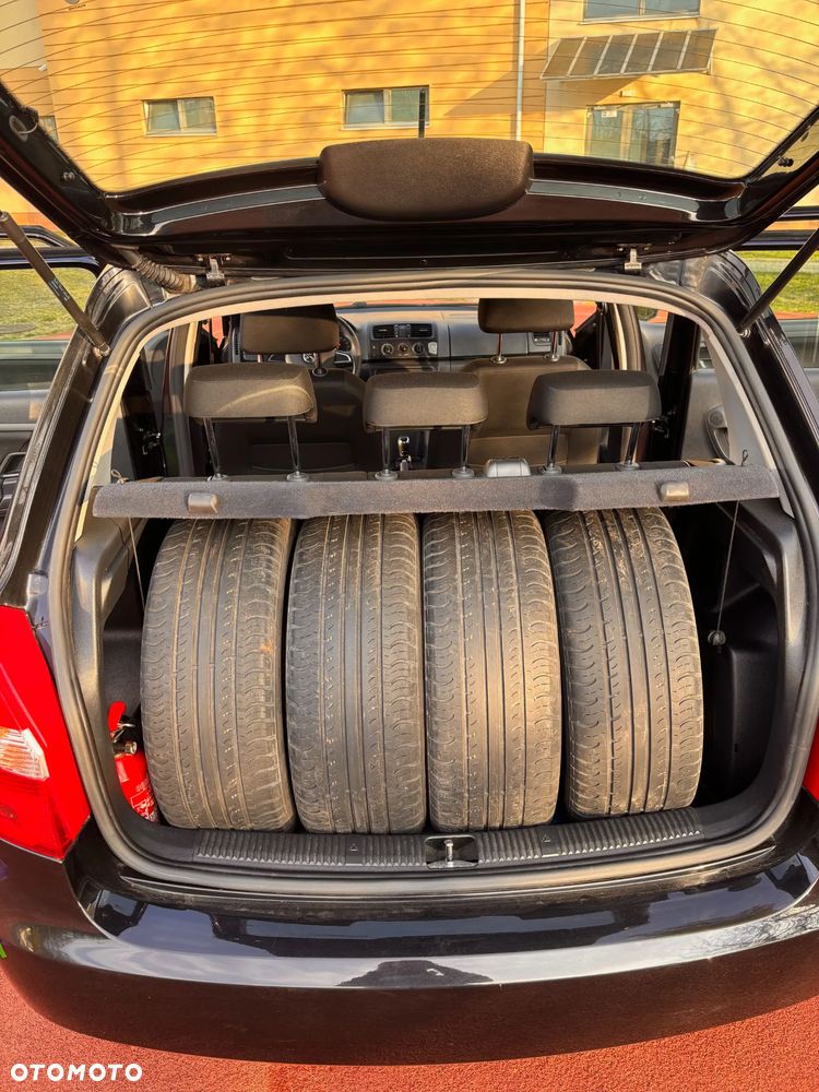 Skoda Fabia 1.4 16V Ambition - 11