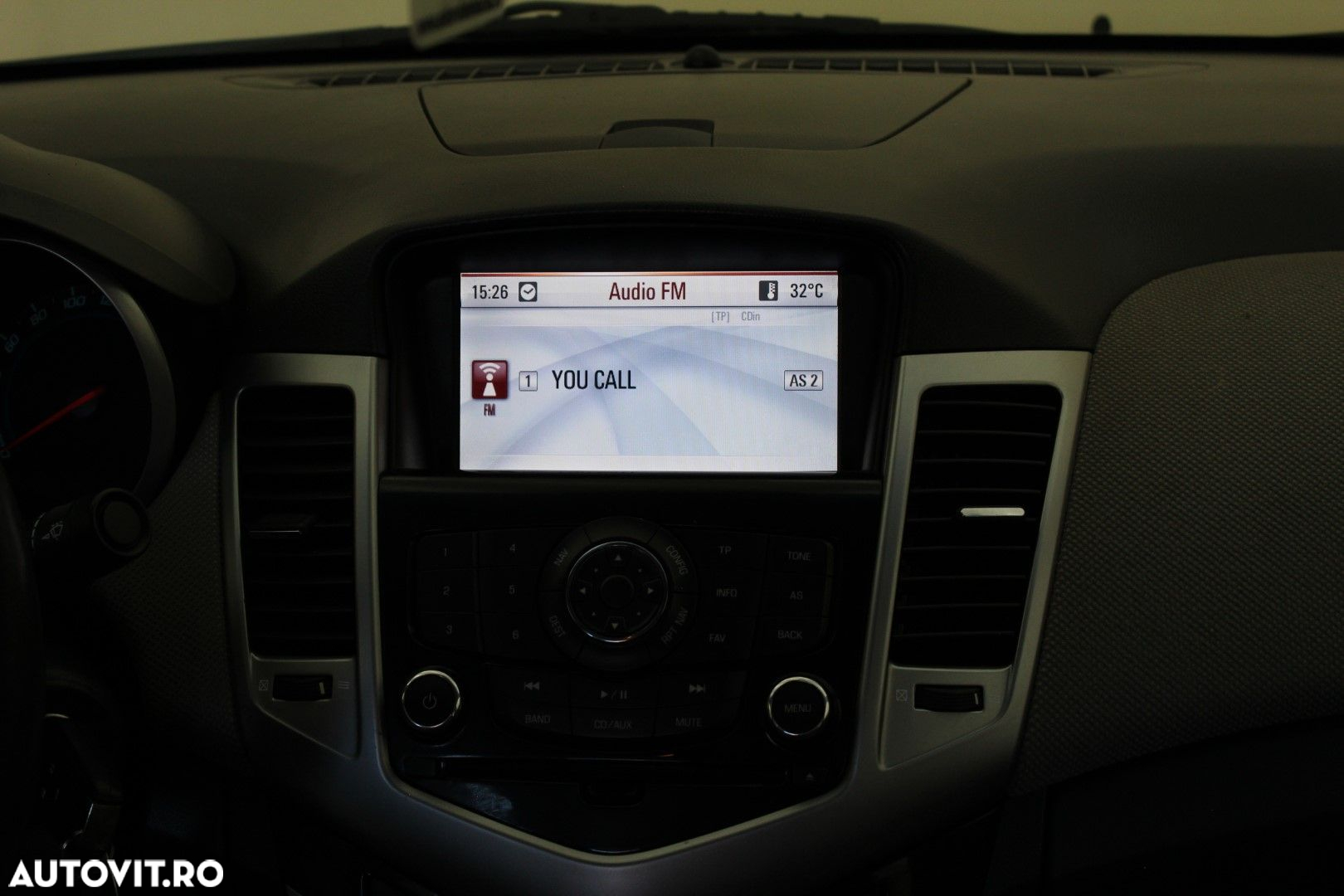 Chevrolet Cruze - 14