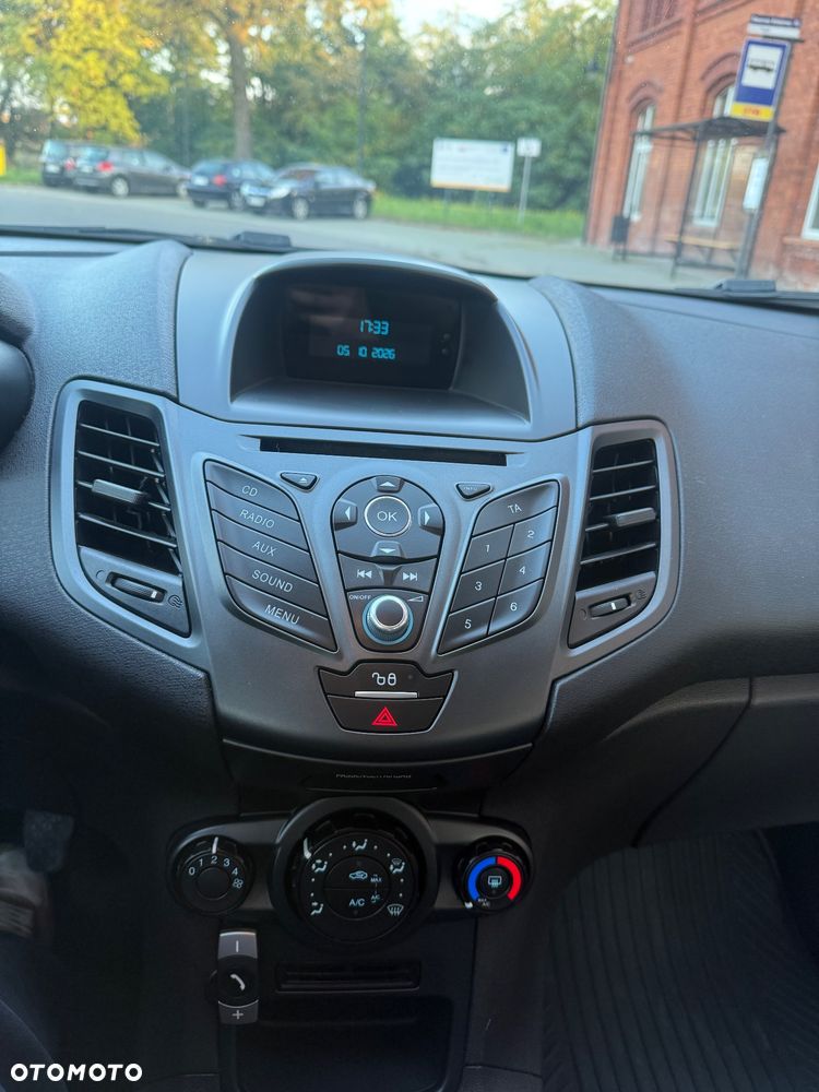 Ford Fiesta - 8
