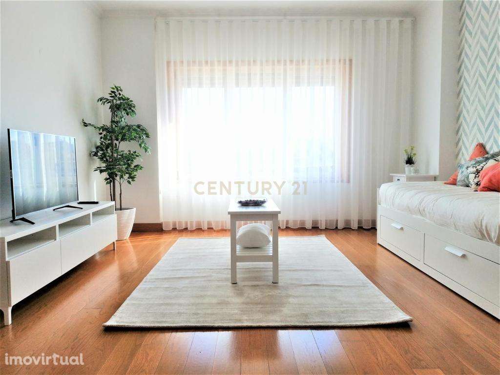 Apartamento mobilado para arrendamento no Parque das Naçoes - Grande imagem: 2/27