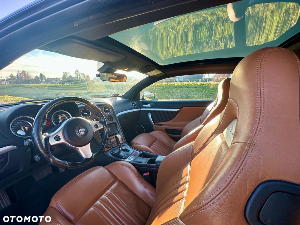 Alfa Romeo Brera - 8