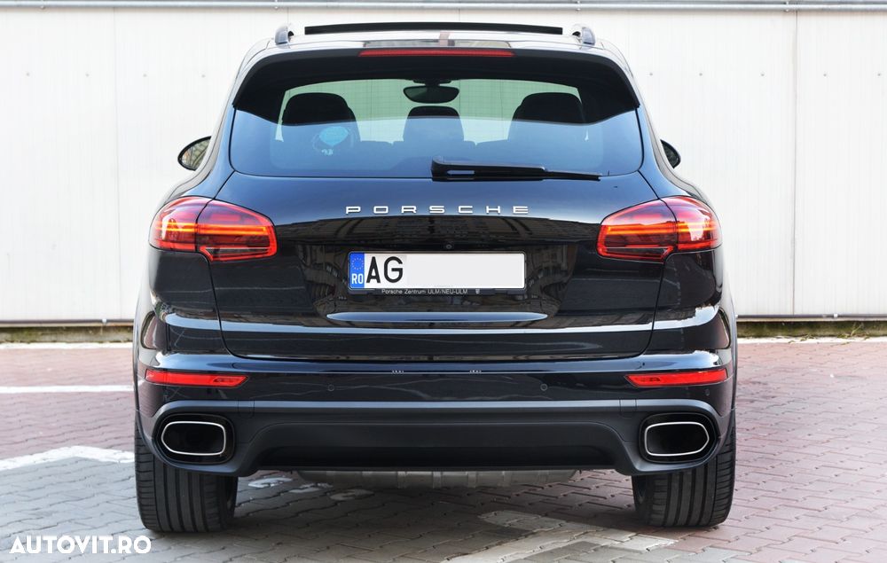 Porsche Cayenne Platinum Edition - 7