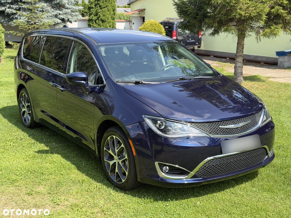 Chrysler Pacifica - 9