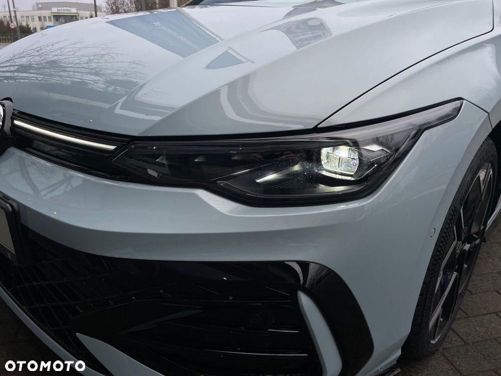 Volkswagen Golf Variant 2.0 TDI R-Line Plus DSG - 30