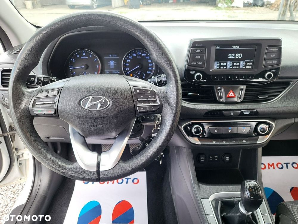 Hyundai i30 - 17