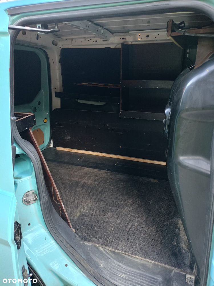 Ford Transit Connect II - 17