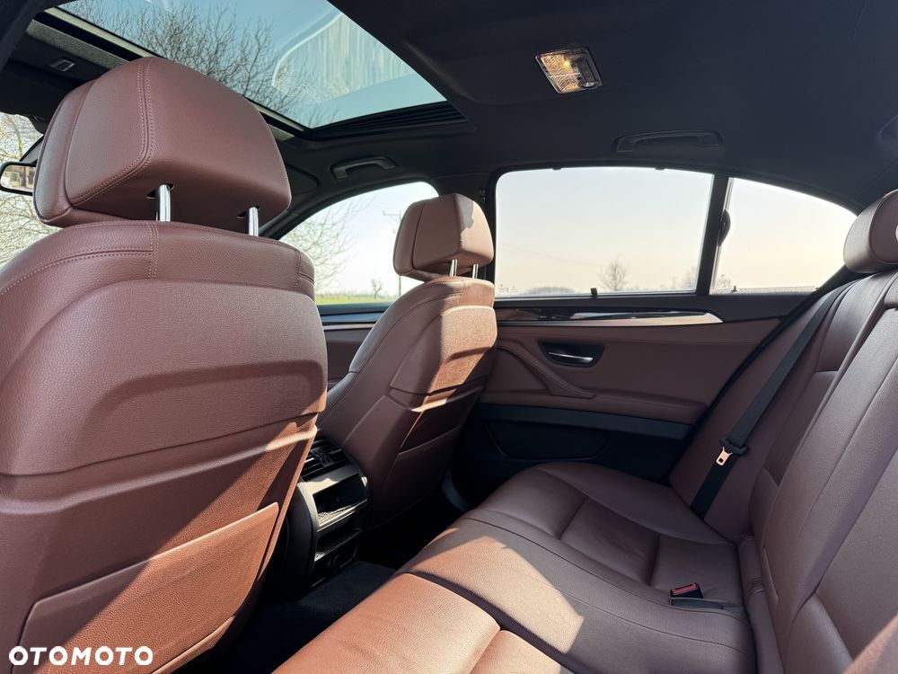 BMW Seria 5 520d - 15