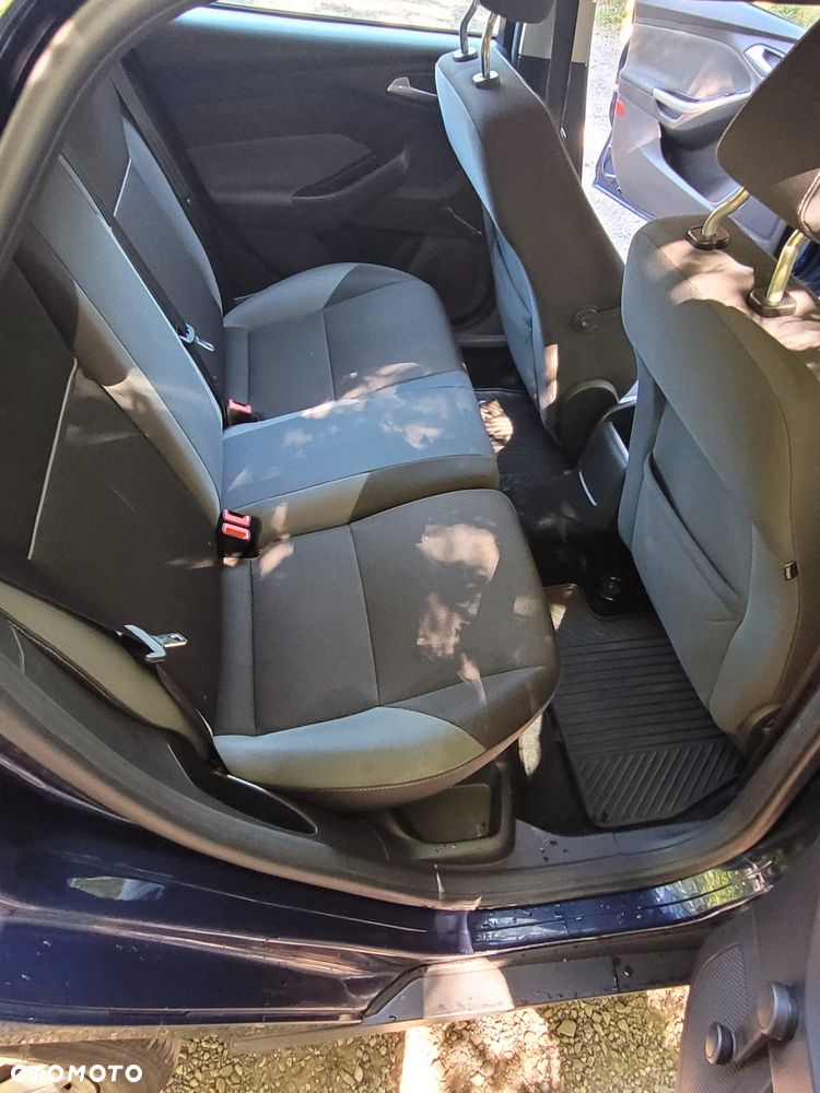 Ford Focus 1.6 Edition - 13
