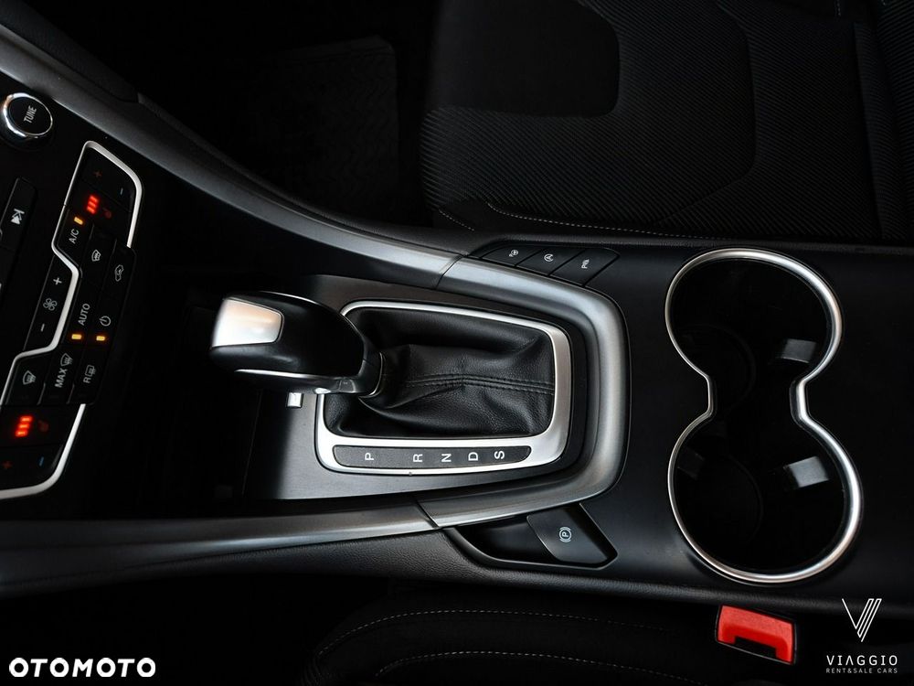 Ford Mondeo 2.0 EcoBlue Titanium - 17