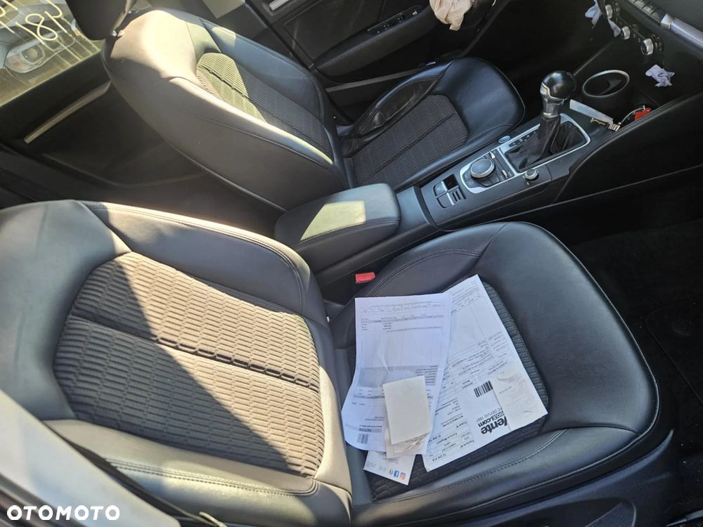 Audi A3 Sportback 1.4 TFSI e-tron Ambiente - 14