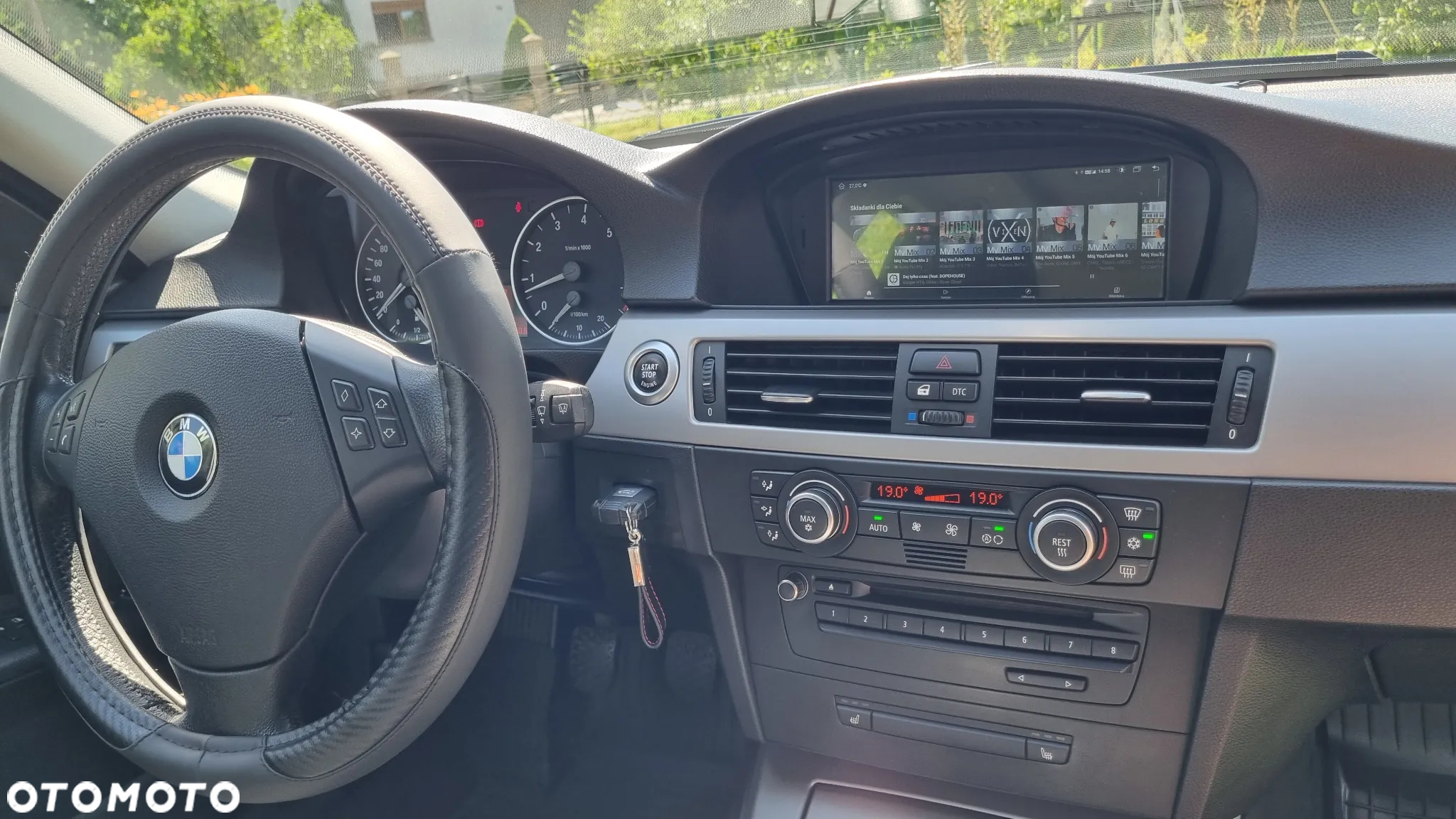 BMW Seria 3 325i - 25