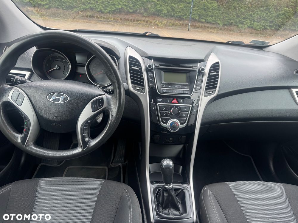 Hyundai i30 1.4 CRDi Premium - 10