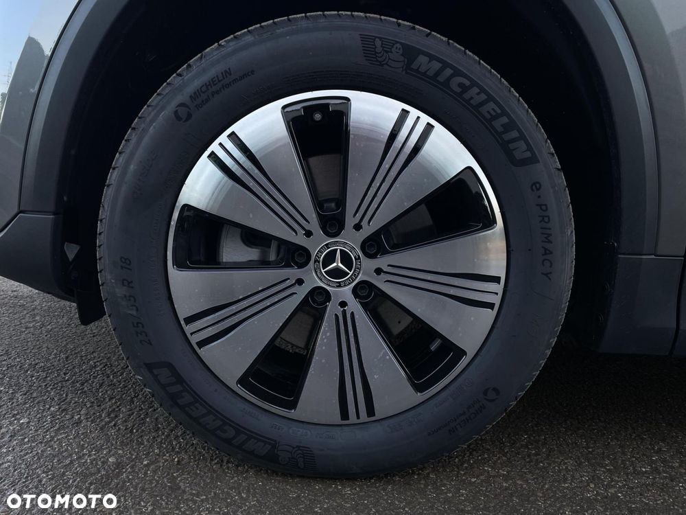 Mercedes-Benz EQA - 28
