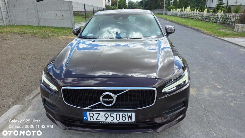 Volvo S90 - 2