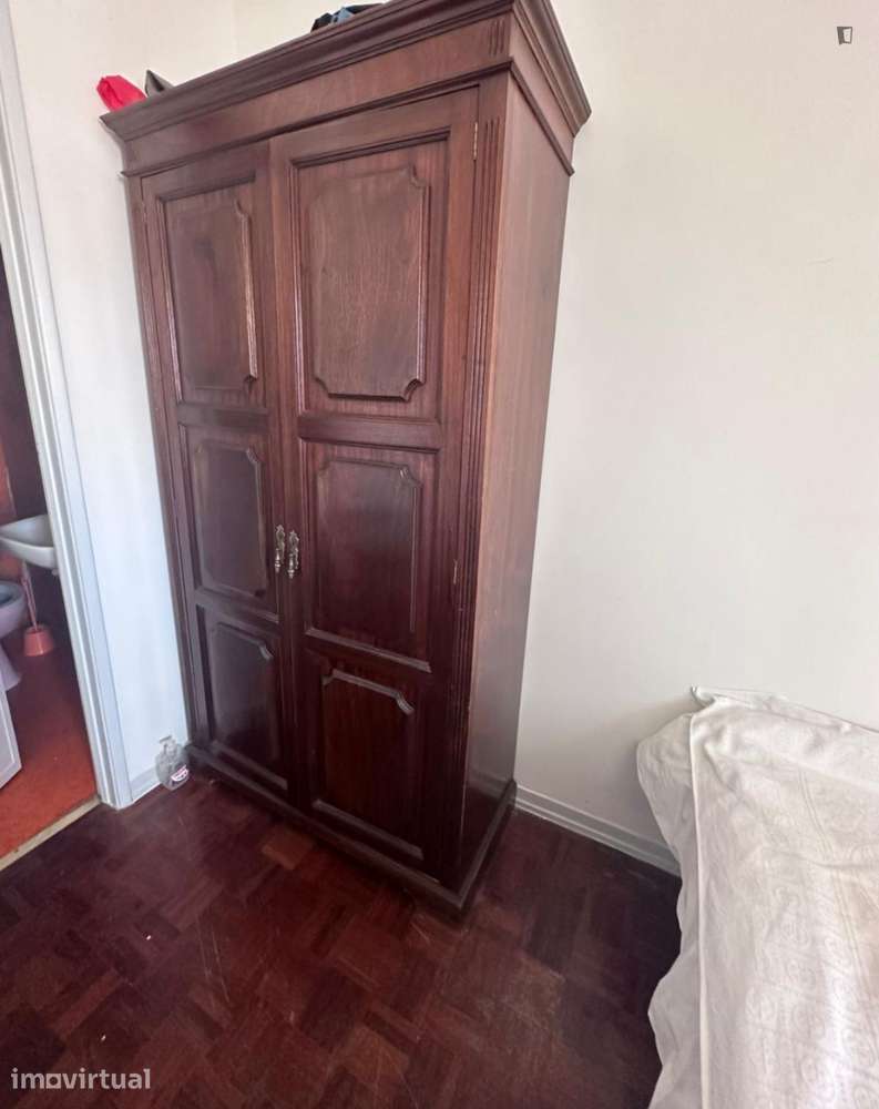 Quarto - localizado em Penha de França Lisbon - Grande imagem: 4/28