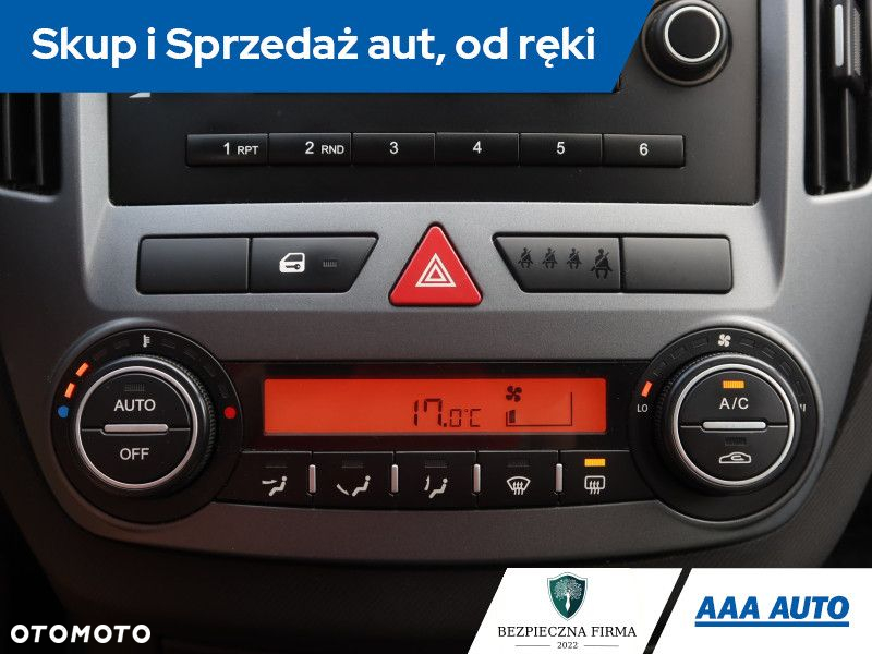 Kia Ceed - 14