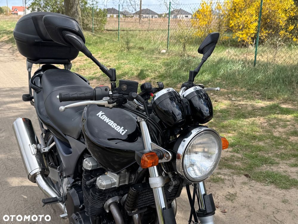 Kawasaki ZR - 6