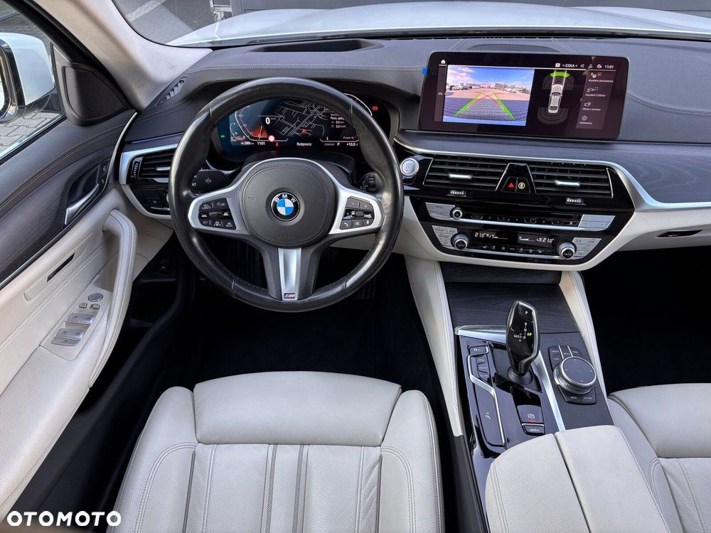 BMW Seria 5 518d Luxury Line - 28
