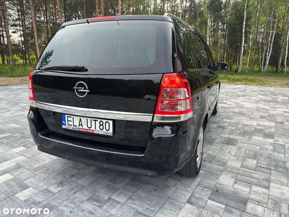 Opel Zafira 1.8 Cosmo - 35