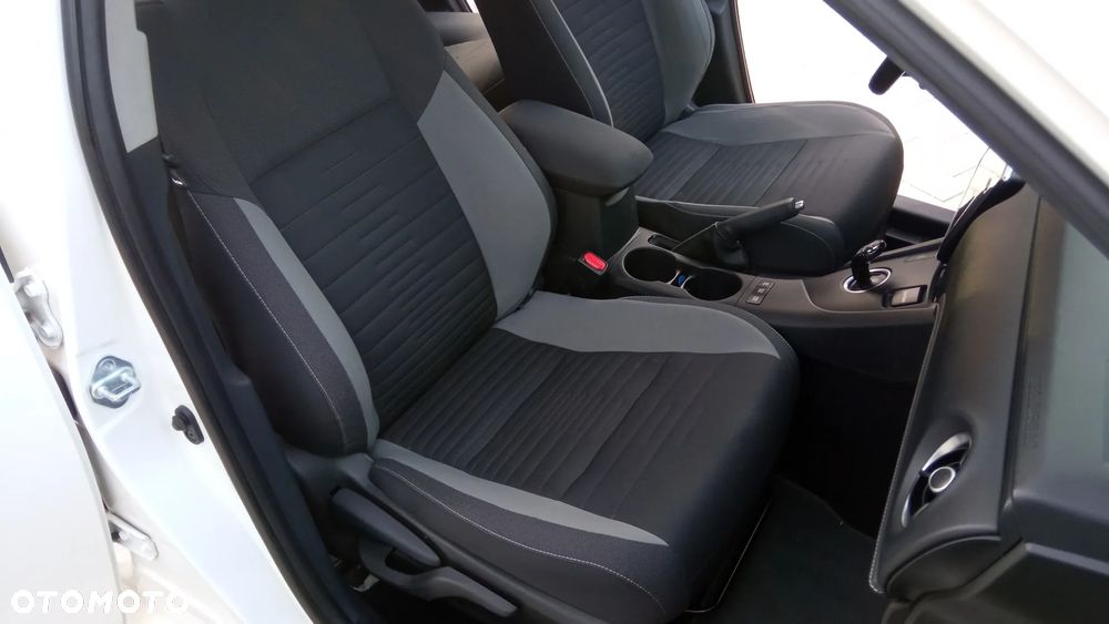 Toyota Auris Hybrid 135 Premium - 17