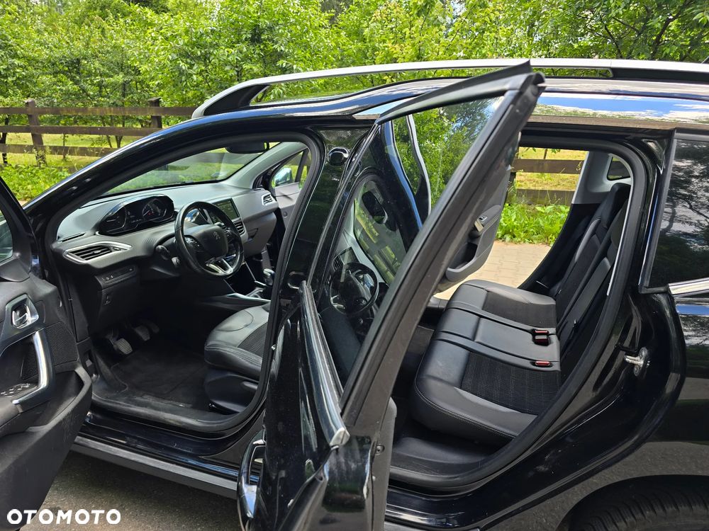 Peugeot 2008 1.6 VTi Allure - 18
