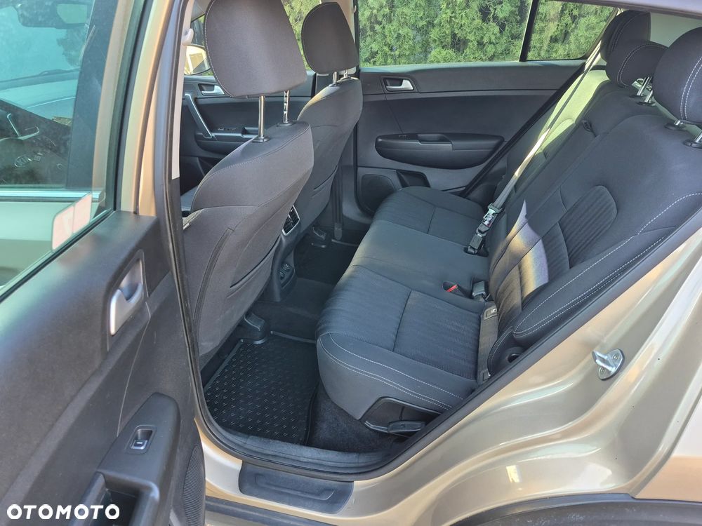 Kia Sportage 1.6 GDI M 2WD - 6