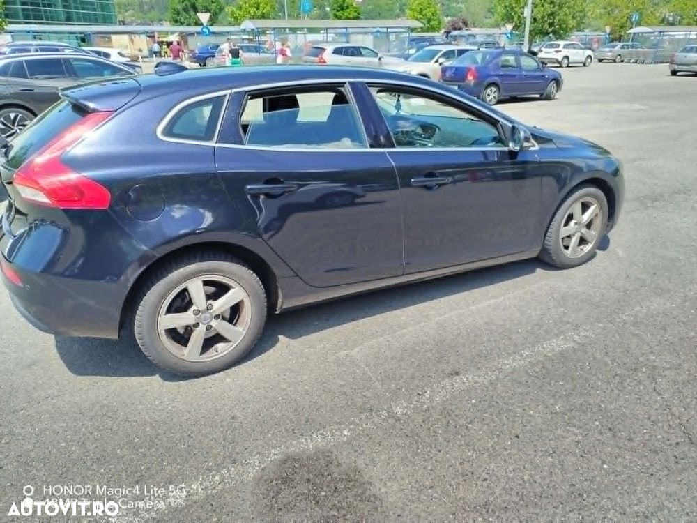 Volvo V40 D2 Basic - 2