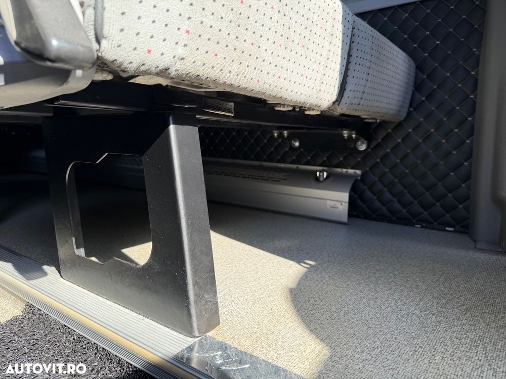 Mercedes-Benz Sprinter - 18