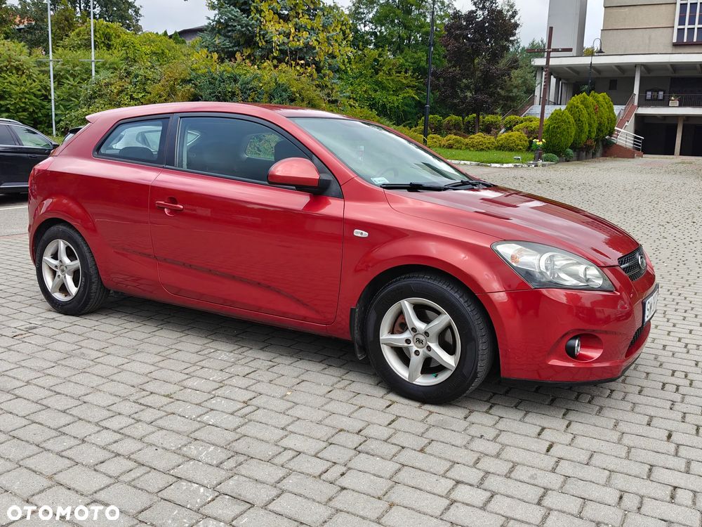 Kia Ceed - 19