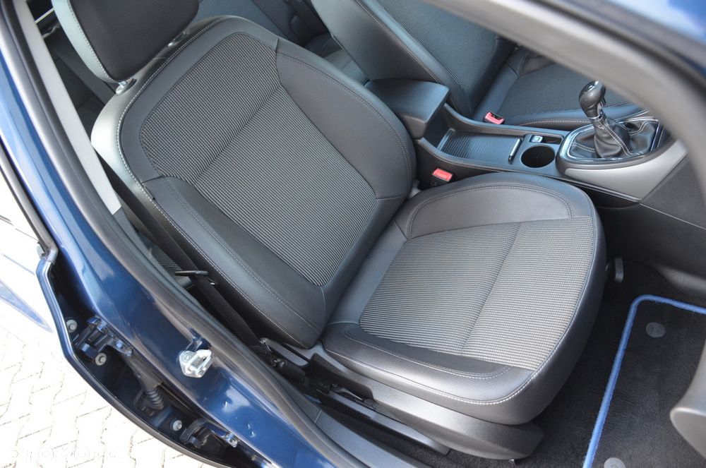 Opel Astra 1.4 T Cosmo - 27