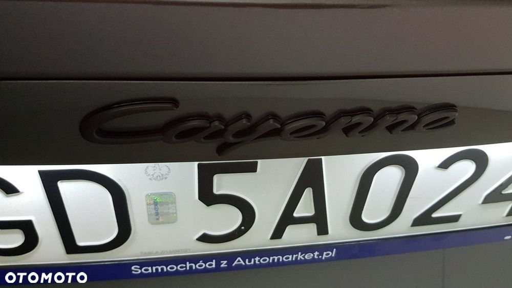 Porsche Cayenne - 22
