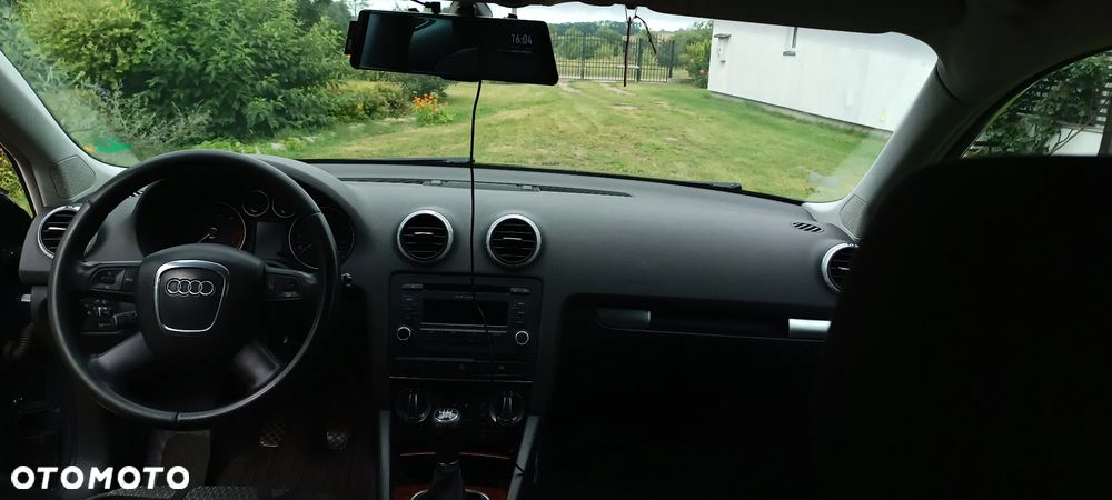 Audi A3 Sportback 2.0 TDI DPF Ambiente - 10