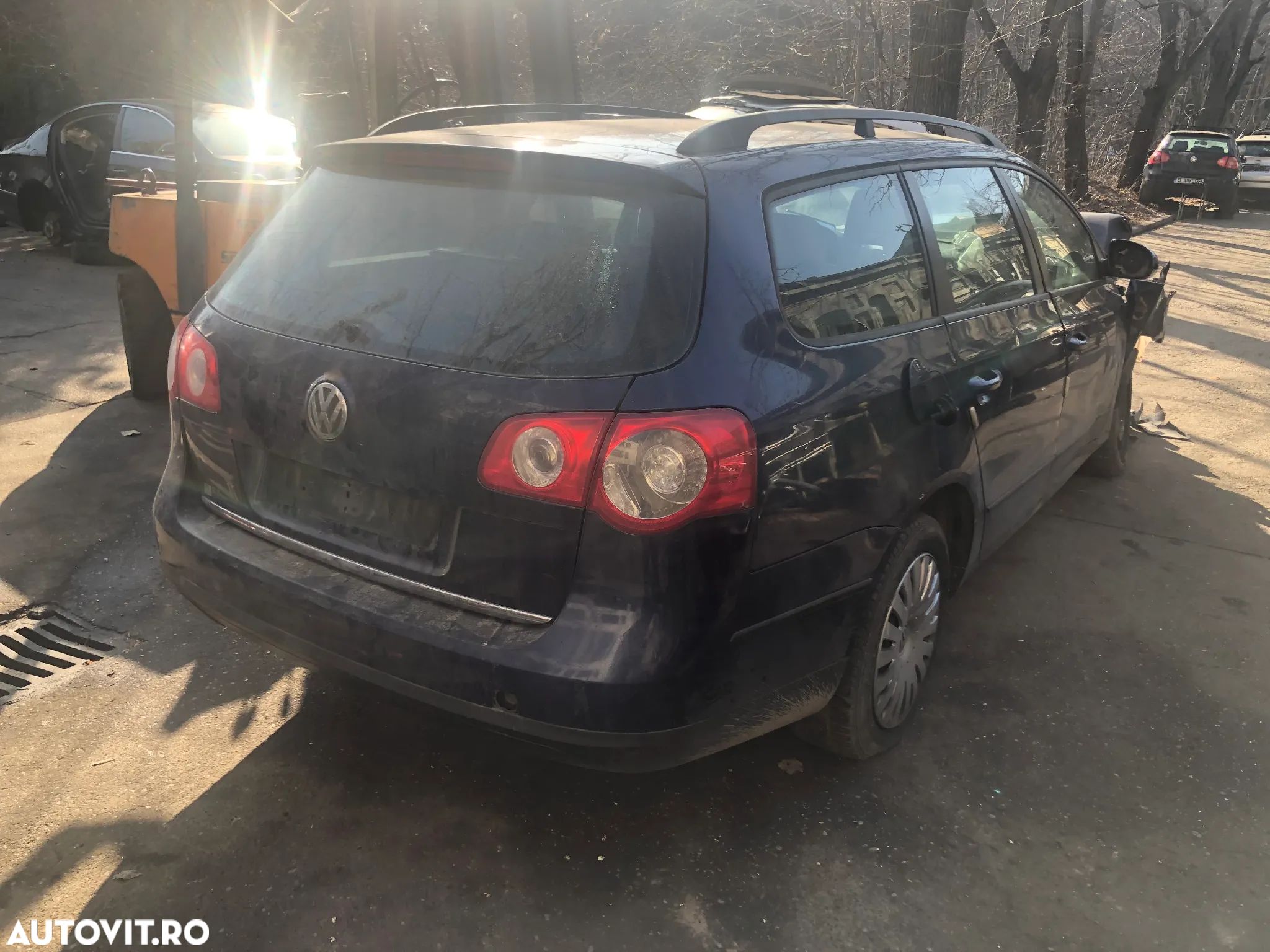 Dezmembrez VW Volkswagen Passat B6 break albastru BMA - 1