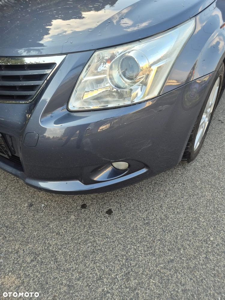 Toyota Avensis 2.2 D-4D Business Edition - 8