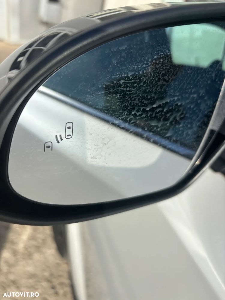 Toyota C-HR 2.0 HSD 184 CP 4x2 CVT C-lassy bi-tone - 11