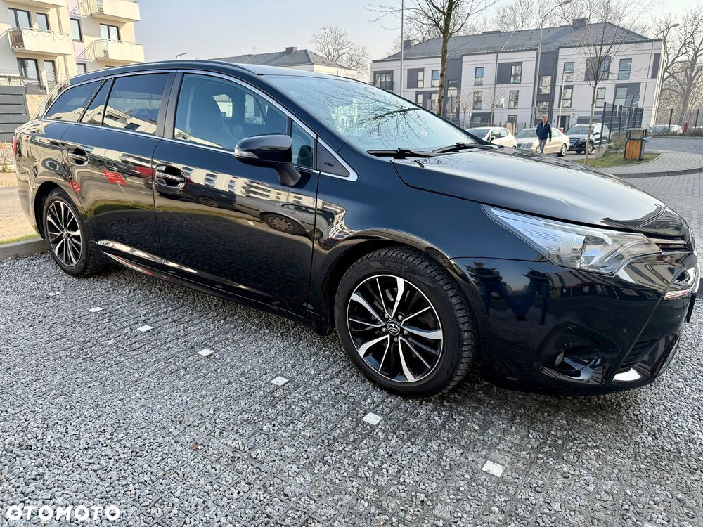 Toyota Avensis 2.0 D-4D Prestige - 4