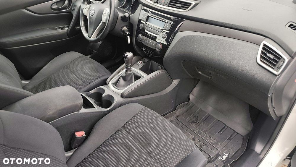 Nissan Qashqai 1.2 DIG-T N-Vision - 11